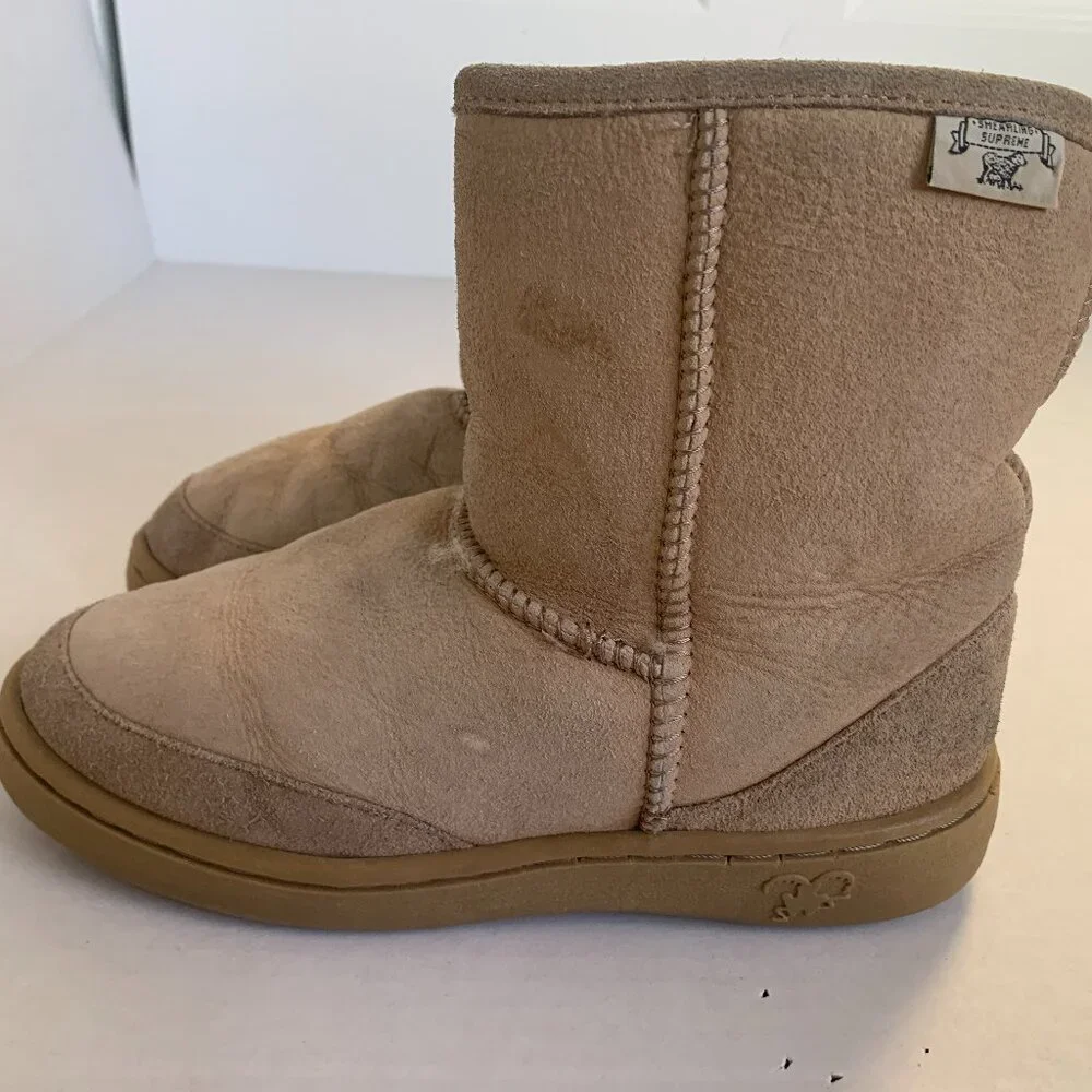Shearling Supreme Sheepskin Lined Winter Boots Youth Girls Womens Beige Tan sz 6